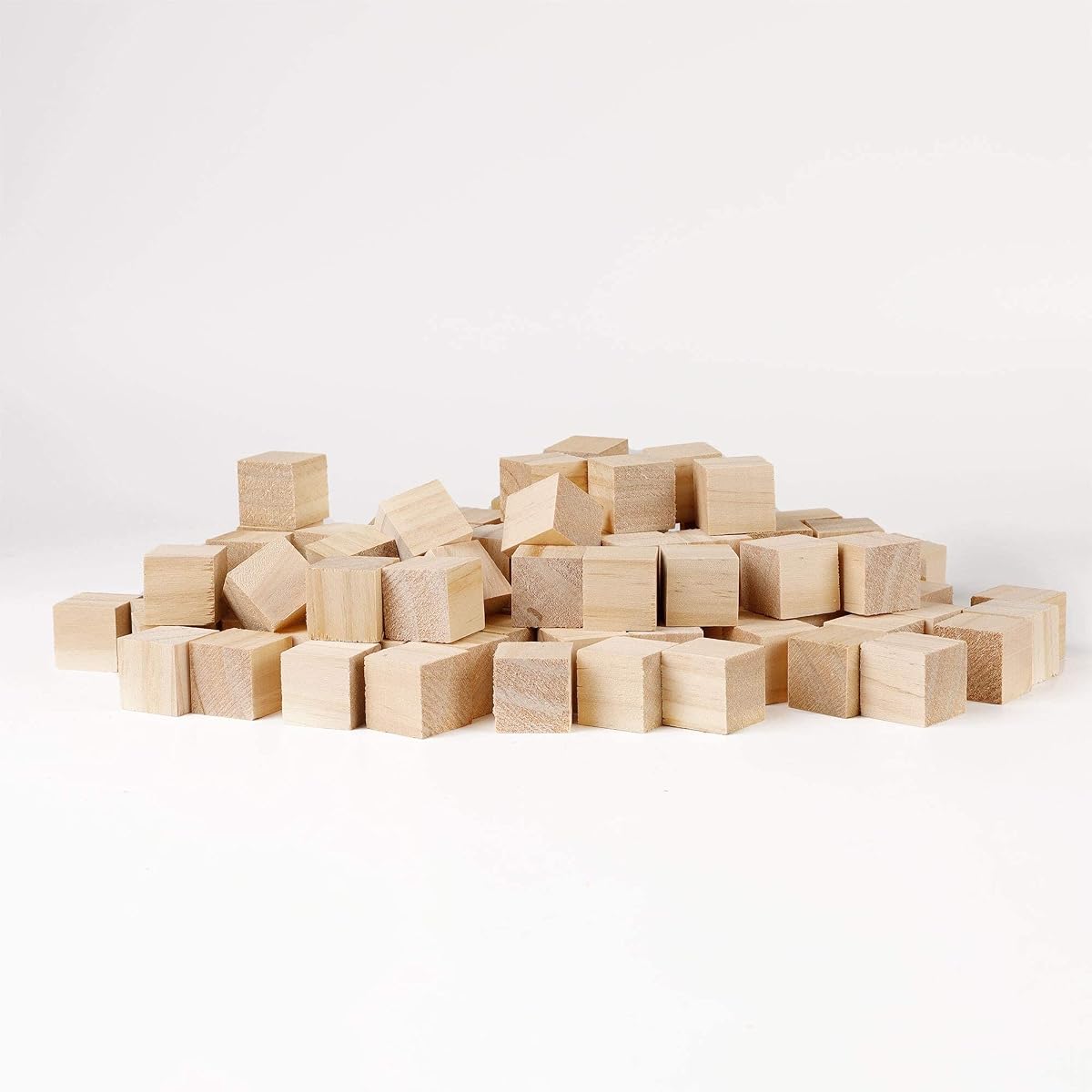 Lulu Home Wooden Cubes, 100 PCS 1" Unfinished Hardwood Blocks, Small Wooden Square Blocks for Crafts, Alphabet Blocks, Number Cubes or Puzzles Making - 细节图 3