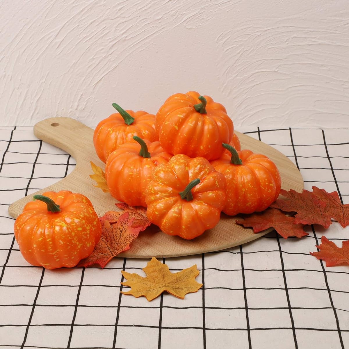 Lulu Home Fall Day Pumpkin Decorations, 12 Packs Artificial Mini Pumpkins and 30 Pcs Fake Maple Leaves, Autumn Plastic Pumpkin Decorating for Harvest - imagen de detalle 3