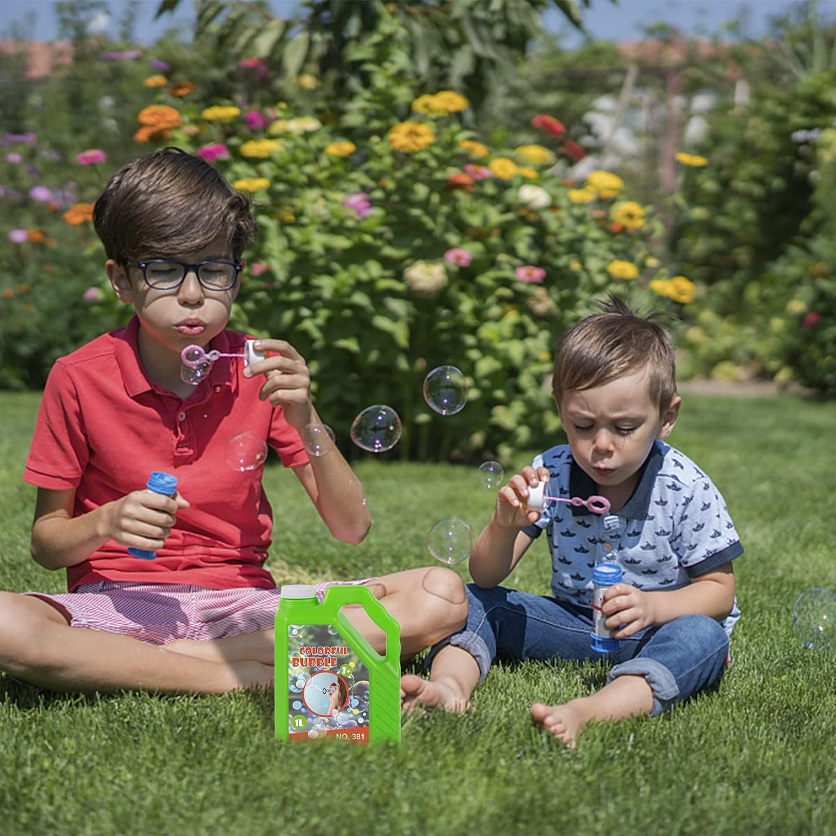 Lulu Home Concentrated Bubble Solution, 1 L/ 33.8 OZ Refill for Bubble Machines, Giant Wands, and Blowers - Up to 2.5 Gallons for Kids' Birthday Parties - imagen de detalle 5