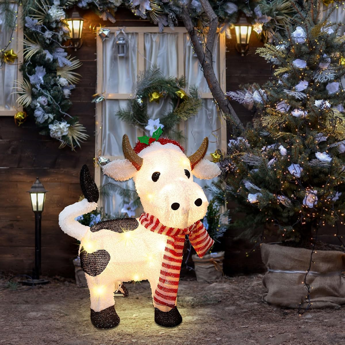 Lulu Home 21" H Christmas Yard Decoration, 3D Pre-lit Cow with 35 Warm White Lights, Light Up Diary Cattle Wearing Scarf & Santa Hat for Xmas Indoor Outdoor Holiday Lighted Display - imagen de detalle 6