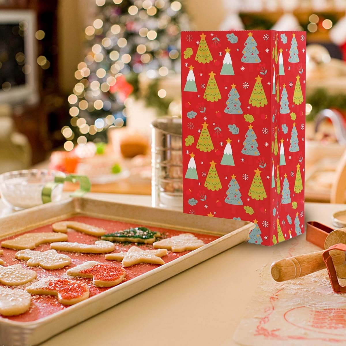 Lulu Home Christmas Treat Bags, 72 PCS Xmas Party Treat Paper Bags, Assorted Party Holiday Favors Bags - imagem de detalhe 4