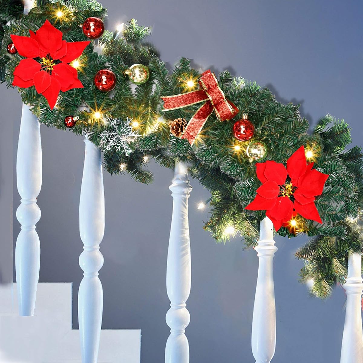 Lulu Home Christmas Garland, 9FT Pre-lit 40 LED Christmas Garland with 24 Xmas Balls, Battery Operated Christmas Lighted Poinsettia Garland Indoor Outdoor for Fireplace, Staircase, Railing Decoration - imagem de detalhe 3