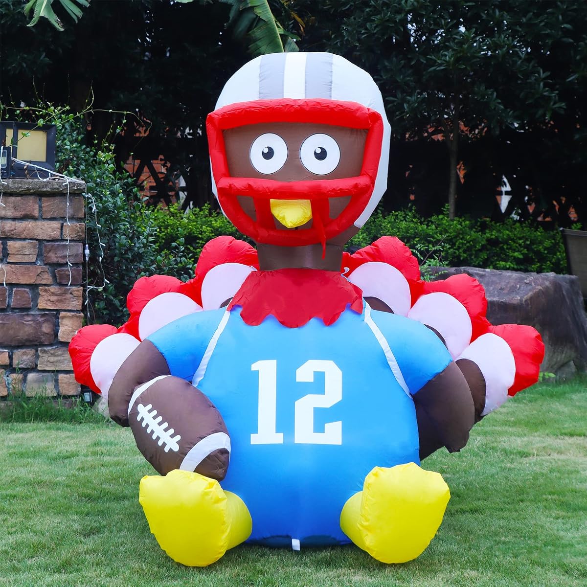 Lulu Home Thanksgiving Inflatable Decoration Outdoor, 5 FT Air Blown American Football Turkey with Built in Lights, Blown Up Helmet Rugby Turkey for Fall Outdoor Holiday Yard Lawn Garden Decoration - imagem de detalhe 3