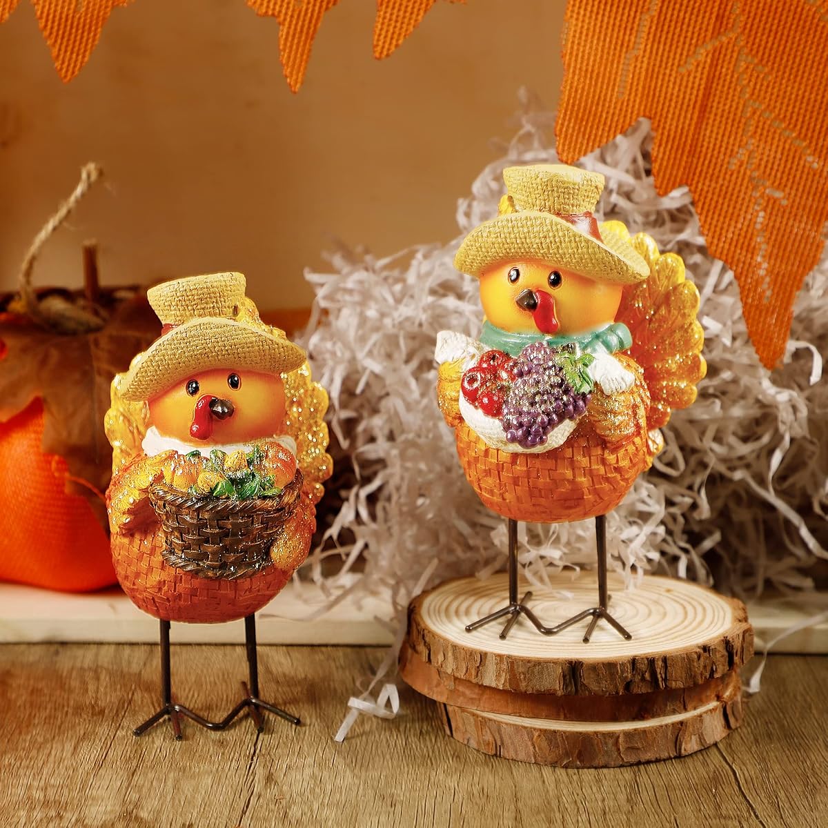 Lulu Home Thanksgiving Turkey Figurines, 2 Pack Resin Turkey Ornaments with Metal Legs Autumn Shelf Sitters, Thanksgiving Craft Turkey Fruit Kitchen Figurines Fall Fireplace Home Decor - imagem de detalhe 2