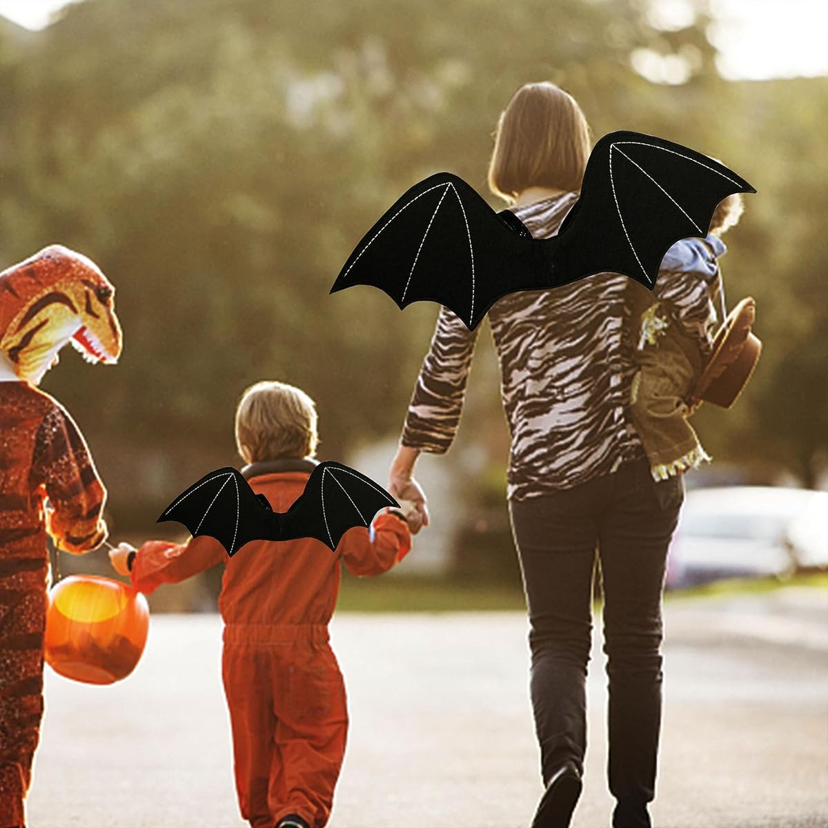 Lulu Home Halloween Wings Props, Black Bat Wings, Adult Bat Wing Costume Vampirina Costume Devil Wings for Men and Women - imagen de detalle 4