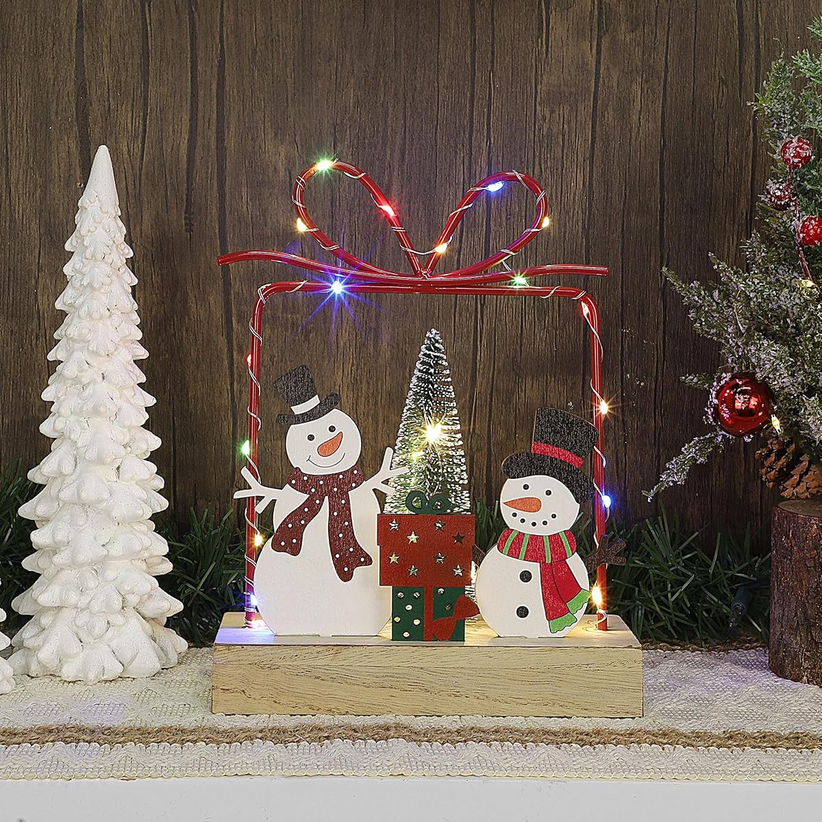 Lulu Home Christmas Tabletop Decoration, Wooden Pre-lit Xmas Snowmen Gift Boxes Ornament with Metal Frame, Battery Operated LED Light Up Holiday Sign for Indoor Mantel Shelf Decor - imagem de detalhe 5