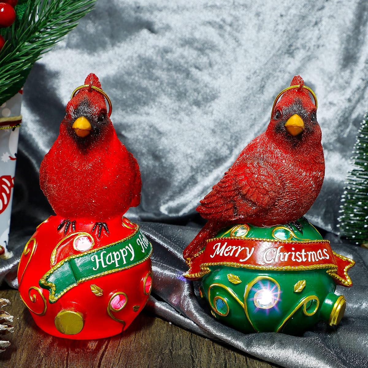 Lulu Home Christmas Hanging Decoration, 6" H Set of 2 Resin Cardinal Figures with Lighted Christmas Balls Base, Hanging Lifelike Red Birds with Pre-Strung Rope for Christmas Indoor Outdoor Decoration - 细节图 4
