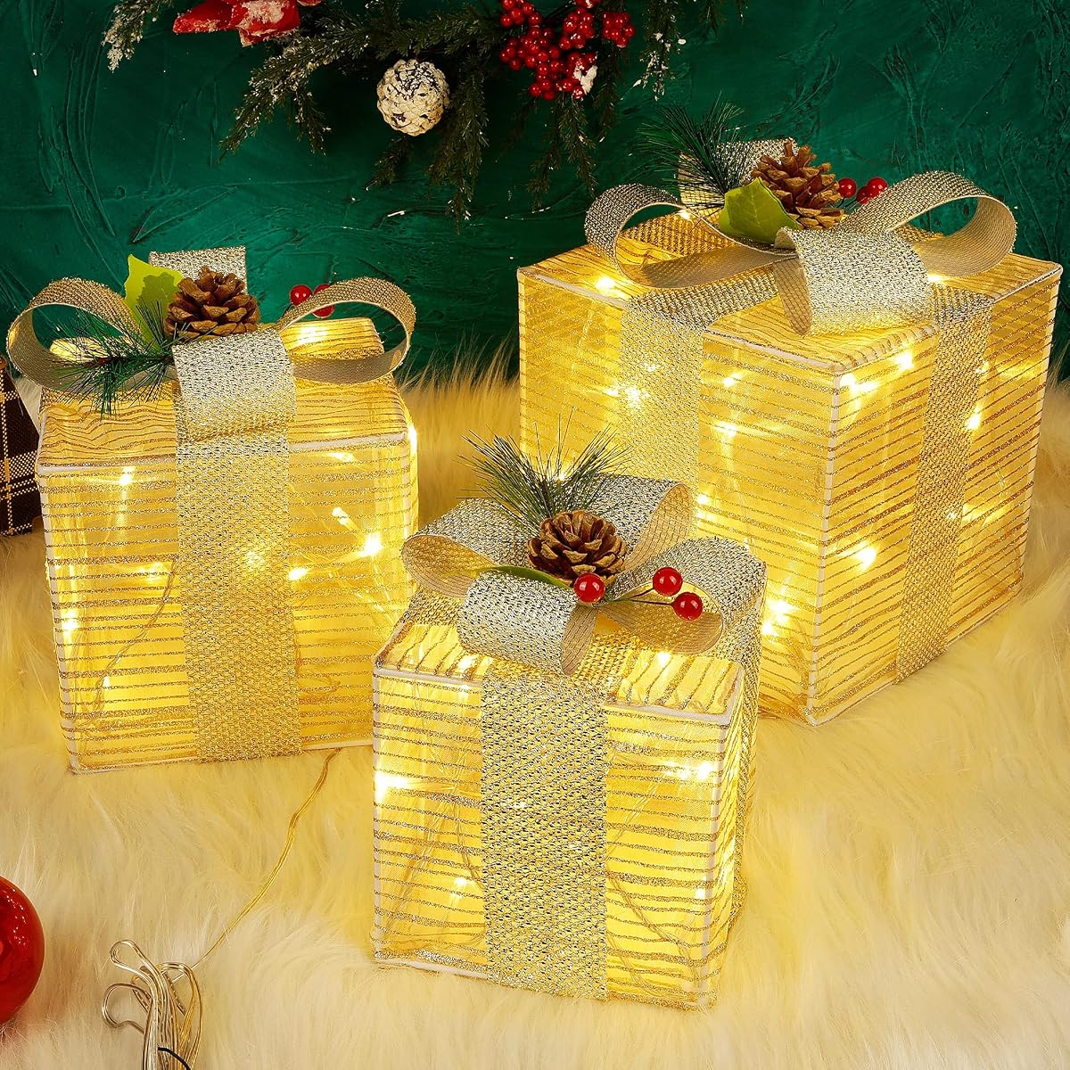 Lulu Home Set of 3 Lighted Christmas Boxes, 60 LEDs Light Up Ornaments with Bowknots, Plug-in Xmas Boxes for Christmas Trees Holiday Party Indoor Outdoor Decorations - detail image 2