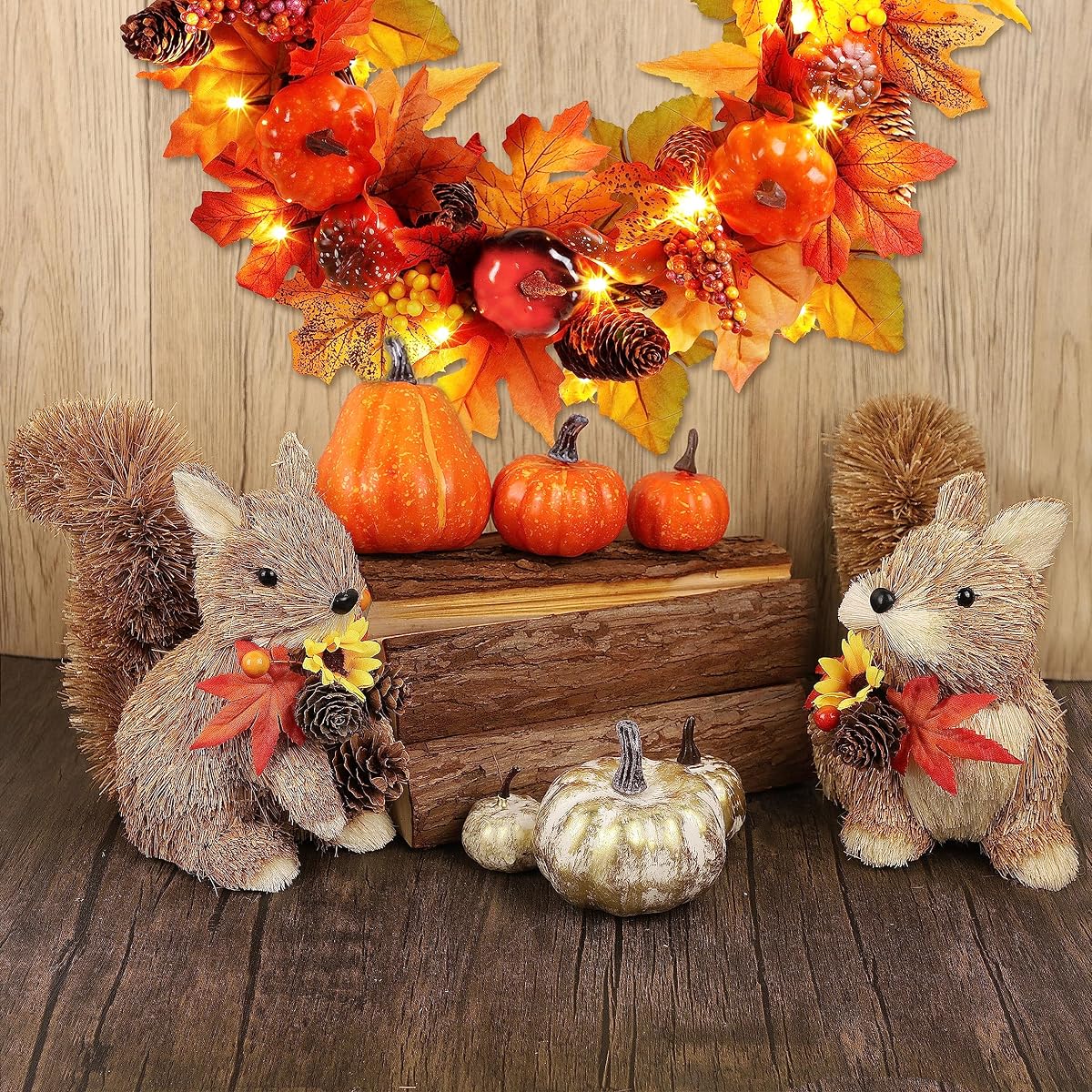 Lulu Home 2 Packs Squirrel Figurines, Handmade Straw-Woven Sitting Squirrel Tabletop Ornaments with Maple Leaves Pine Cones for Thanksgiving Day Fall Harvest Indoor Home Decor - imagem de detalhe 6